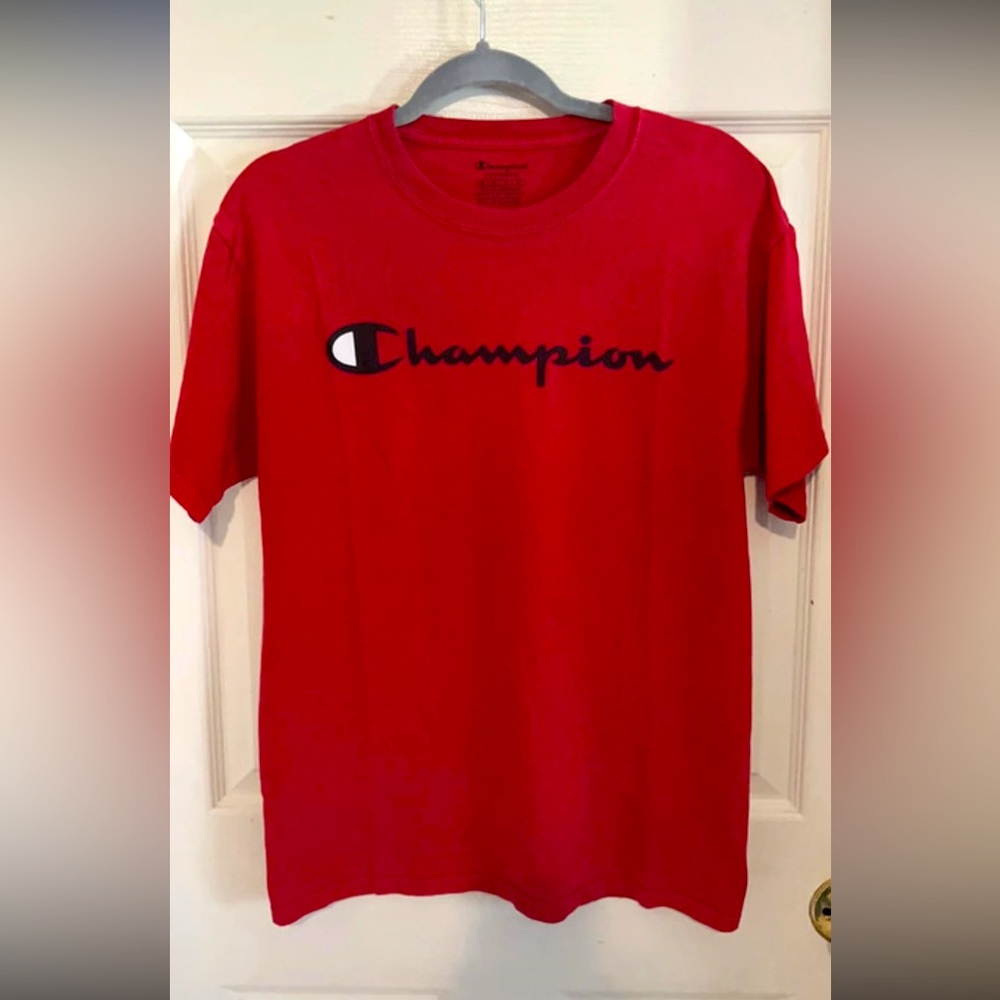 Champion t shirt size M Red color
